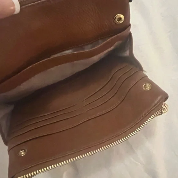 Michael Kors crossbody - Picture 2 of 3